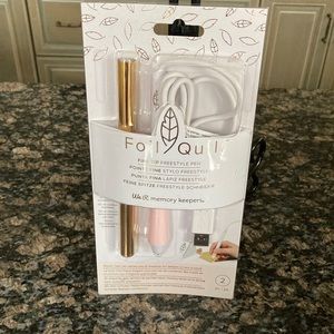 WE R MEMORY KEEPERS FOIL QUILL FINE TIP FREESTYLE PEN NWT